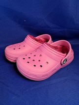 Crocs Fuzzy Lined Clogs Shoes Pink Size 8 Youth / Kids Fleece Classic Fuzz - £18.45 GBP