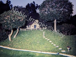 1971 Storybook Land Fiddler&#39;s Pig House Disneyland Ektachrome 35mm Slide - £4.26 GBP