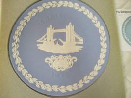 Wedgwood Blue Jasperware Christmas Plate 1975 Tower Bridge Original Box MINT - £23.26 GBP