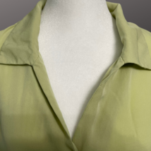 Kate Hill Cap Sleeve Button Up Green Silk Top Size 16 image 3