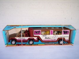 Vintage Nylint Stables Champion Show Horses Truck/Trailer &amp; Horses in Or... - £34.95 GBP
