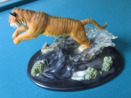 Lenox River Of The Tiger Majestic Sculpture Retired 2003 [mainroom] - £51.75 GBP