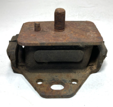 1978 TOYOTA Hilux PICKUP TRUCK 20R Front ENGINE MOUNT OEM RN20 75 76 77 78 - £23.21 GBP