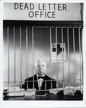 Alfred Hitchcock behind post office counter Alfred Hitchcock Presents 8x10 photo - £9.48 GBP
