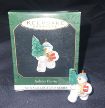 Hallmark Holiday Flurries`1999`Miniature Snowman Christmas Tree Ornament - £3.49 GBP