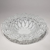 Sydenstricker 12&quot; White Fused Glass Ruffled Edge Plate - £11.76 GBP