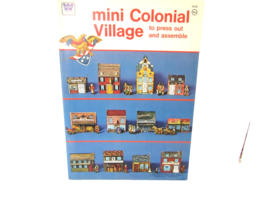 Whitman Mini Colonial Village 1975 Press out Buildings Booklet HO Scale S31UU - £8.23 GBP