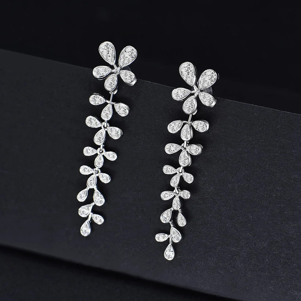 Luxury 100% 925 Sterling Silver High Carbon Diamond Four-Leaf Clover Long Earrin - £59.19 GBP