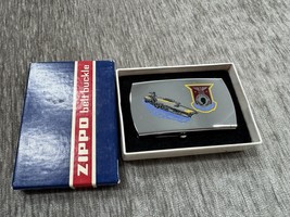 Vintage USS Forrestal CV-59 Zippo Belt Buckle Chrome w Box Aircraft Carr... - $1,114.81 MXN