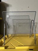 Crate and Barrel Mesh Magazine Rack Metal Gray - $444.82 MXN