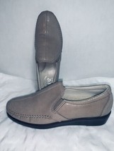 8.5N SAS Dream Comfort Loafer Mushroom Snake Color Beige EUC - £41.15 GBP