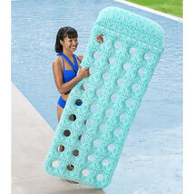 H2OGO! Comfort Plush Floating Pool Mat 6'6" x 29"/1.98m x 74cm - $19.00