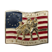 VTG Spirit of 76 1776 Bicentennial Red White Drummer Flag Buckle USA  Am... - £19.38 GBP