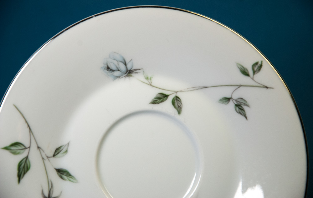 Meito Fleurette 6" Saucers Platinum Trim Used Item image 2