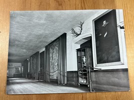 Vintage RPPC Postcard - England - Hampton Court Palace, The Haunted Gallery - £3.78 GBP