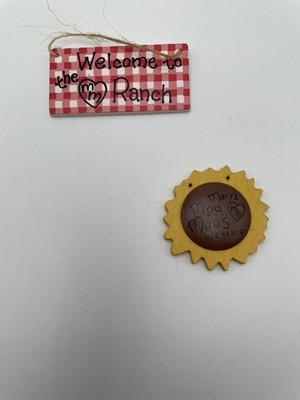 Mary&#39;s Moo Moos Mini Accessories: Sunflower, Red &amp; White Gingham Signs S... - $23.20