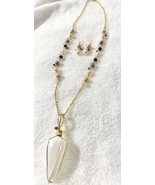 Custom Gold Plated Swarovski Pearl Necklace Set With Wire Wrapped Seashell Penda - $16.00