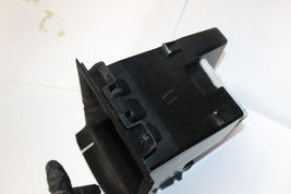 2005-2011 CADILLAC STS CENTER CONSOLE STORAGE COMPARTMENT W/ ANTENNA MODULE image 2