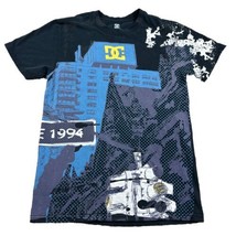 VTG Y2K DC Skate AOP Graphic T-Shirt Grunge Emo Goth Mens Medium Streetwear - £19.81 GBP