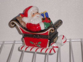 Dept 56 CHRISTMAS TRINKET BOX Santa in Sleigh Porcelain Hinged - $12.86