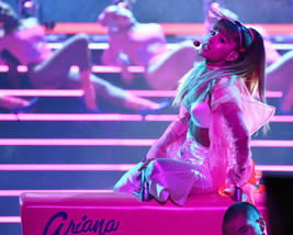 Ariana Grande In Pink Costume 8X10 Photo - £8.59 GBP