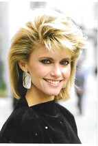 OLIVIA NEWTON JOHN 4x6 PHOTO - $2.55