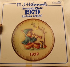 New in Box M. J. Hummel 9th Annual 1979 Collector Plate Goebel Singing Lessons - £15.57 GBP