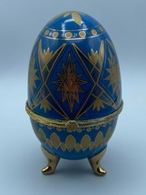 Vintage Footed Egg Trinket Box Hand Painted Gold Gilt Large 5 1/4&quot; Tall BEAUTY - £7.92 GBP