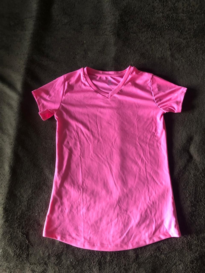 CHAMPION Softstyle Women&#39;s Lightweight T-Shirt V-Neck - $12.86