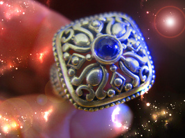 HAUNTED ANTIQUE RING MAGICK TO COMES ALIVE WITH POWER HIGHEST LIGHT MAGICK  image 2