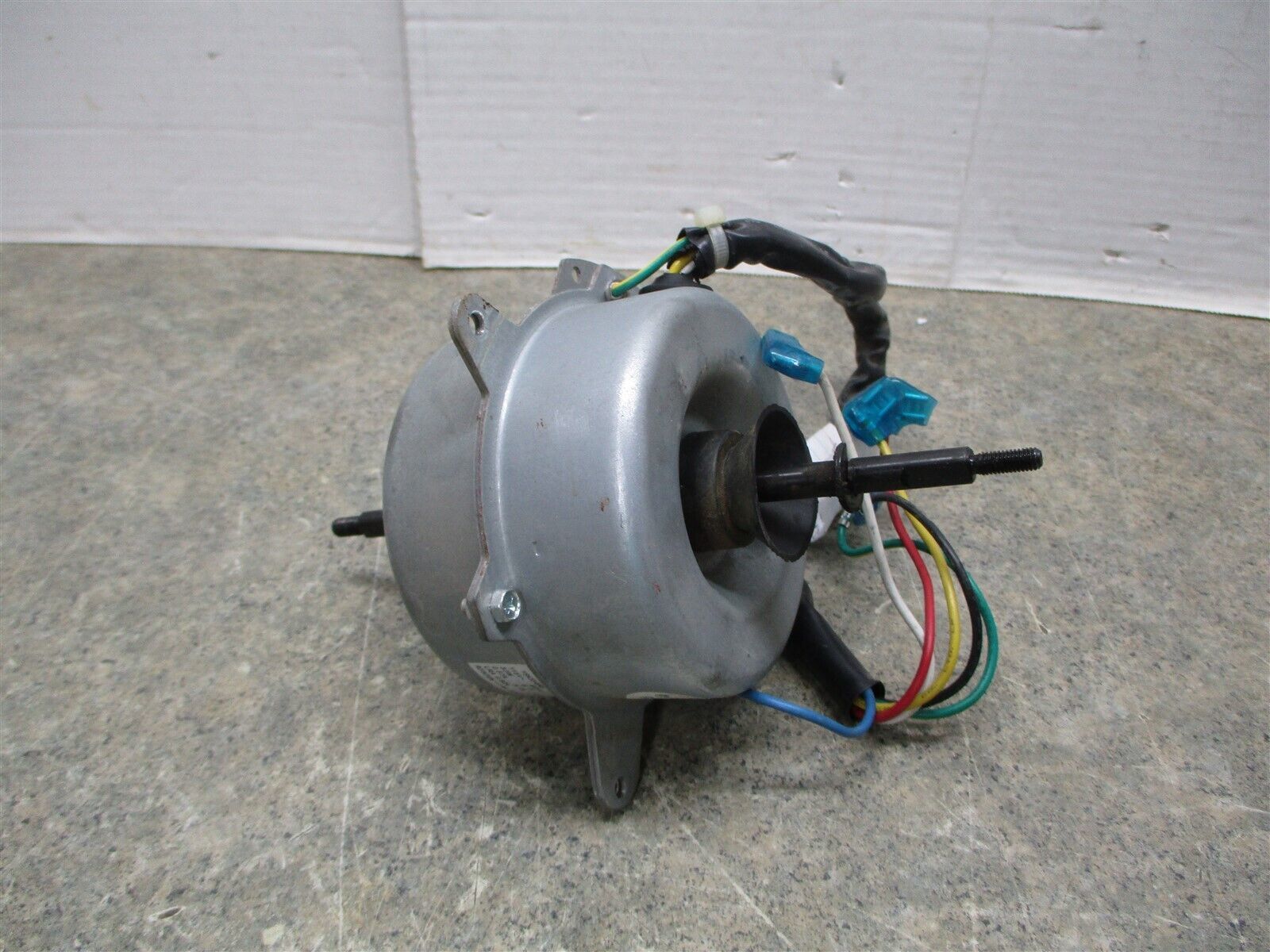 Frigidaire Air Conditioner Motor Part  YSK336AS FAA074S74