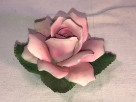 Capodimonte Global Art Pink Rose Figure - £19.65 GBP
