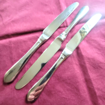 Wallace Stainless WAS140 3 Dinner Knives 8.75&quot; 18/10 Pointed Tip #256182 - £11.65 GBP