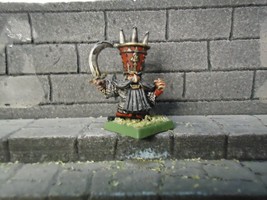 chaos dwarfs hero/lord/champion sword 1  warhammer fantasy painted metal - $580.02 MXN