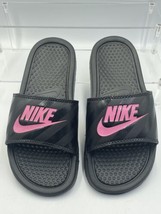 NIKE Benassi JDI Women’s Size 6 Slides Sandals Pink &amp; Black 343881-061 - £10.97 GBP