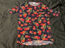 LuLaRoe Carly Dress XS High-Low Hem Floral Print Red Orange Roses Stretchy - $18.98