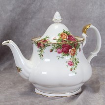 Royal Albert Old Country Roses Teapot 7 1/2&quot; Tall with lid England  Near Mint! - $88.19