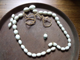 Beads-Vintage Faceted White String of Bakelite Beads On Broken String - £23.70 GBP