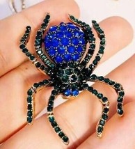 Vintage look gold plated blue spider brooch suit coat broach pin collar z24 New - £17.79 GBP