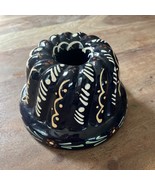 VINTAGE CERAMIC BUNDT KUGELHOPF CAKE MOLD JELLO PAN FLORAL FRANCE 7” D - $34.26 CAD