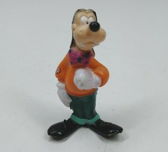Vintage Disney Store Goofy Dressed Up With Bow Tie 2.25&quot; Collectible Figure - $3.95