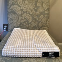 DKNY Polka Dot Gingham Beige White Bath Towel New 28” x 54” - €18,63 EUR