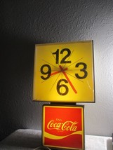 Vintage 1970s Coca Cola Light Up Electric Clock Model G-001 Works - £100.66 GBP