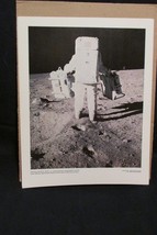 EDWIN ALDRIN CARRIES SEISNOMETER. . . 69-HC-697 - NASA PHOTO - $14.85