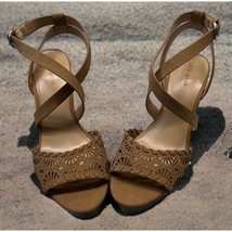 Indigo Rd Platform Strappy Sandals Womens Size 10 M Karsen-L Medium Brown - £19.51 GBP