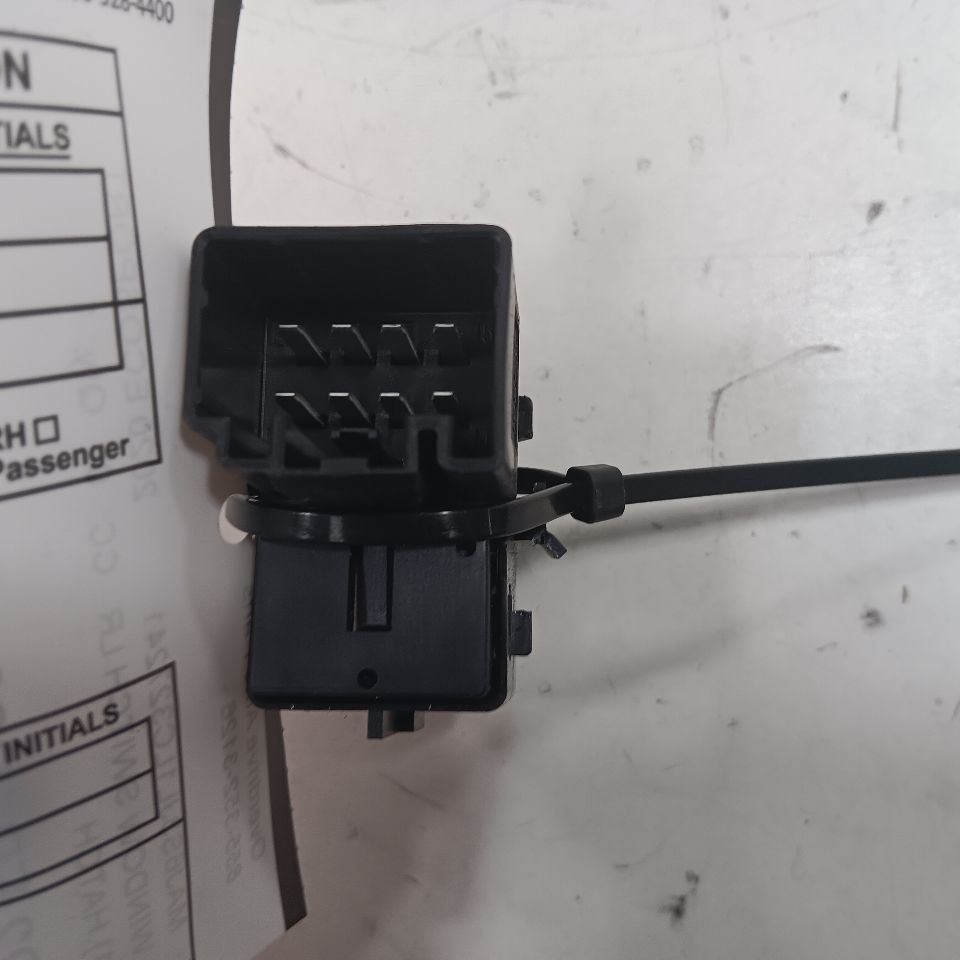 Ford Ecosport Window Switch Power Left Driver Rear  2022 2021 2020 2019 2018 Item image 2