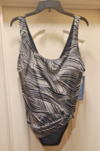 Great Lengths Plus Size 22 Sash Swimsuit Nwt Black White Abstract One Piece - £54.13 GBP