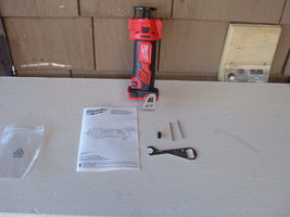 Milwaukee 2627-20 M18 18v li-ion bare cut out tool. New from a larger 20... - $87.00