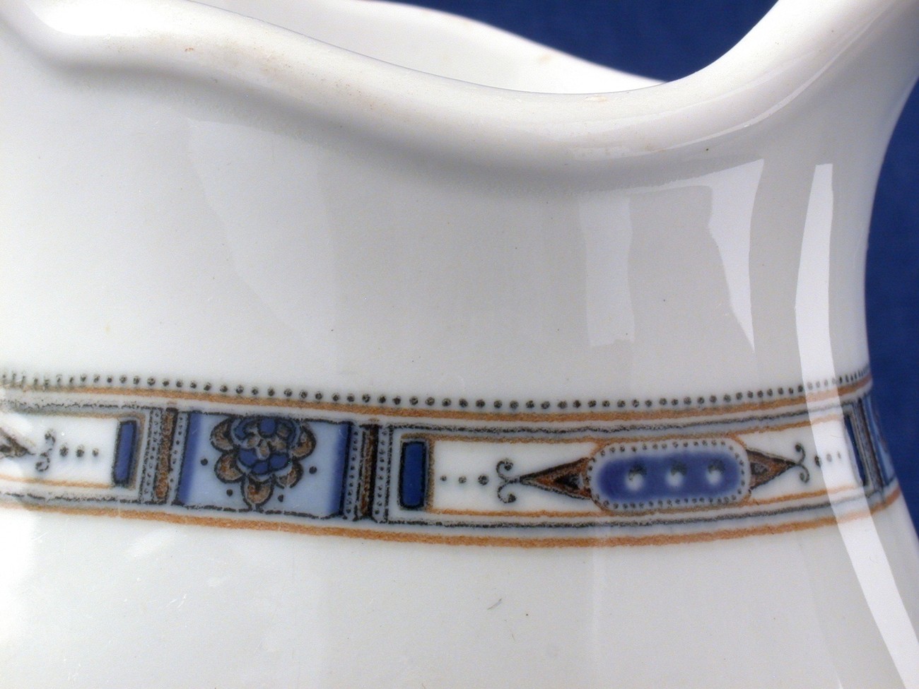 Buffalo China York Pitcher circa 1930s Country Look Restaurant Ware Item image 3