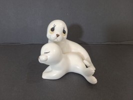 Vintage Mother &amp; Baby Pup Pair White Seals Set of 2 Figurines Ceramic by Oxford - £14.84 GBP